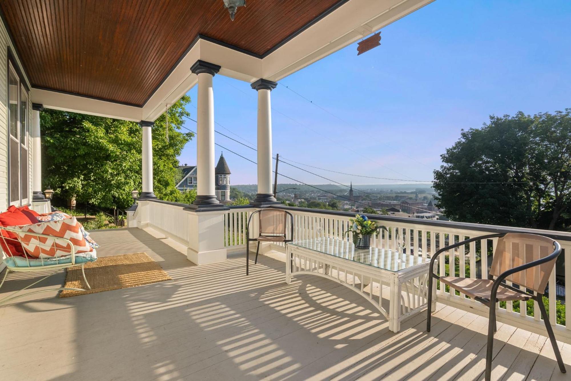 Dubuque'S Front Porch, Historic Charmer, Walk Downtown Dış mekan fotoğraf